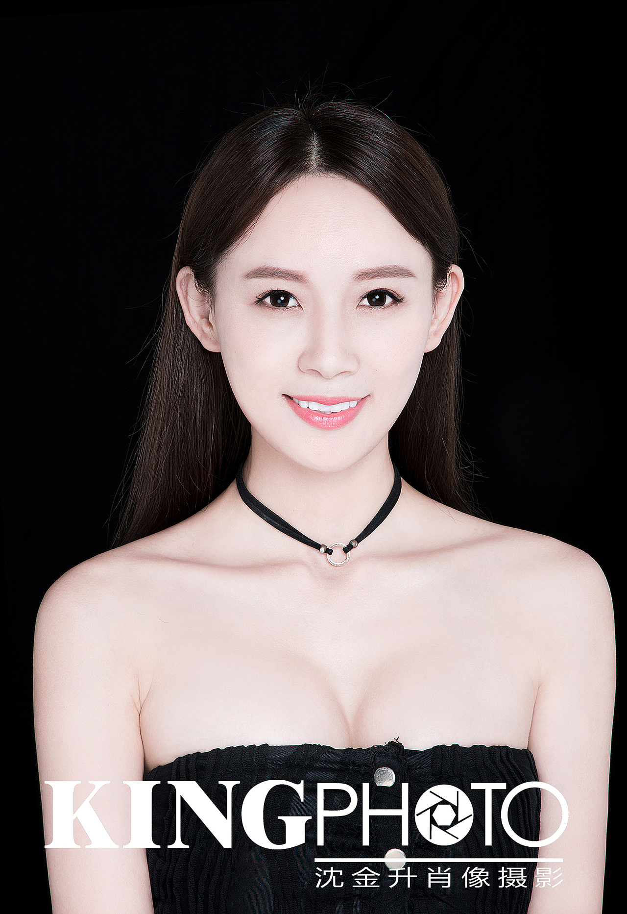 艺人:黄伊凡(明星宣传照)