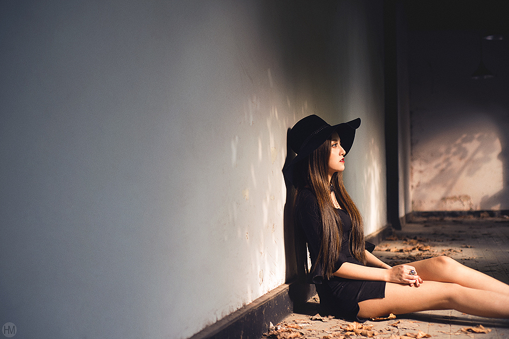 《你眼中的光,是清冷的火》