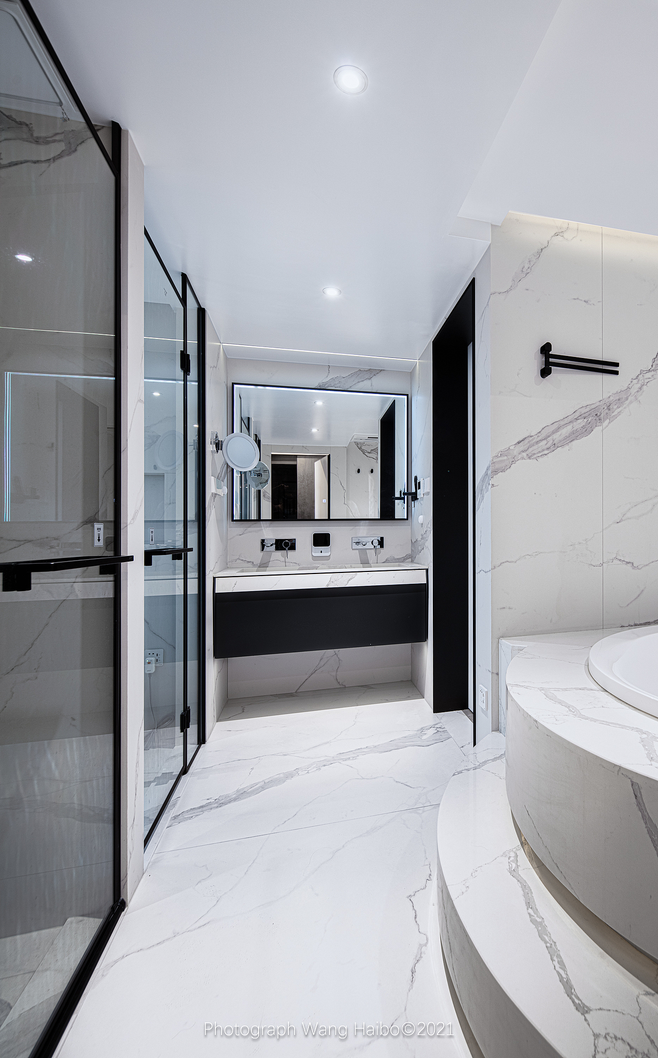 私宅摄影作品——一人居的精致黑白灰