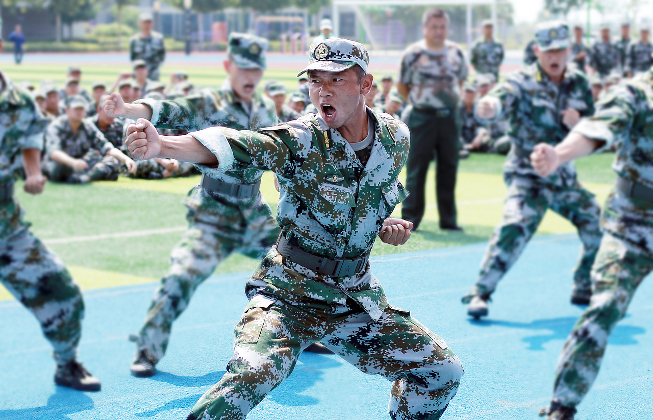 谁的青春没有难忘的军训（骄阳下的摄影）（图ZMTI0OTU5NTQ4） - 人像摄影 - 站酷设计师莞尔ERXIAO原创素材 - 站酷ZCOOL