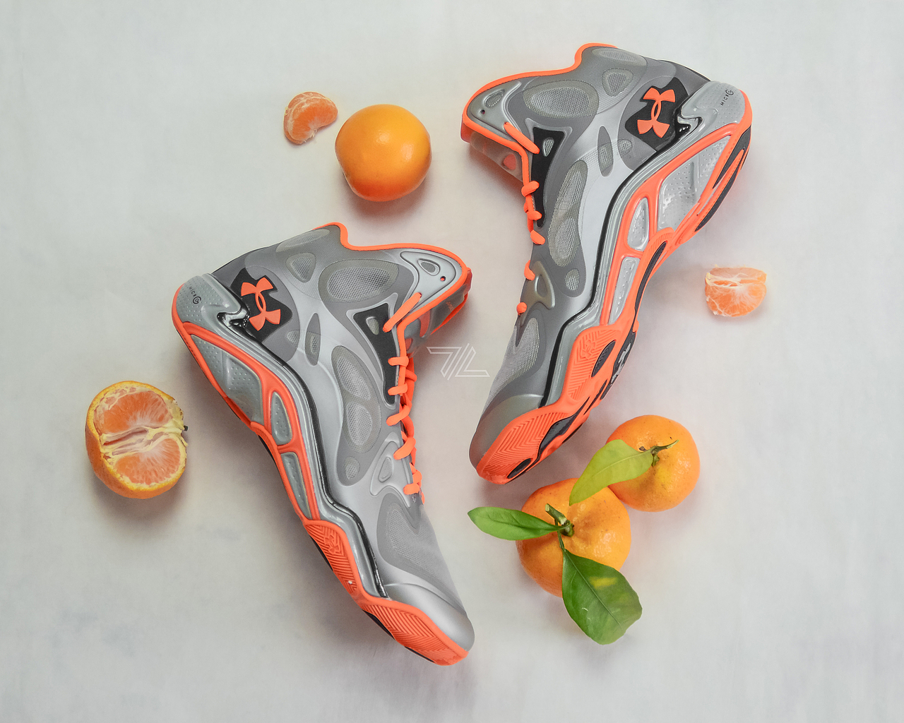 秋天，小作——Under Armour 热熔（图ZNjU4NDQzMjQ=） - 产品摄影 - 站酷设计师applicant1原创素材 - 站酷ZCOOL