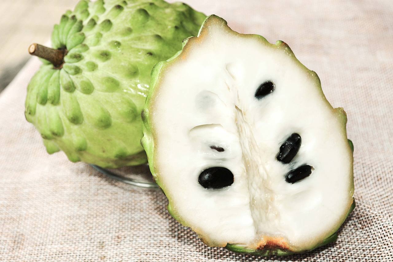 台湾凤梨释迦/水果/释迦