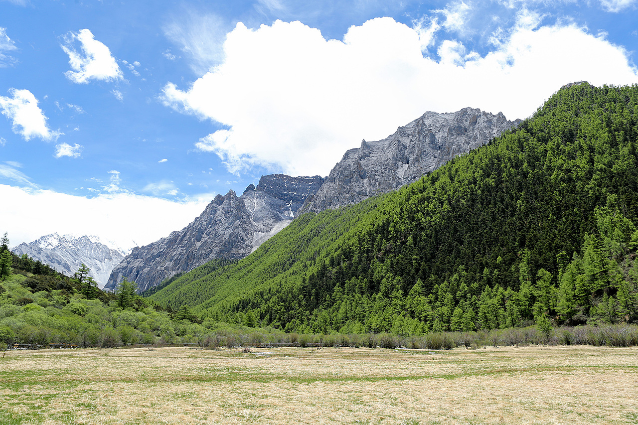 稻城亚丁（图ZODI1NDA3NTI=） - 风光摄影 - 站酷设计师fjj007原创素材 - 站酷ZCOOL