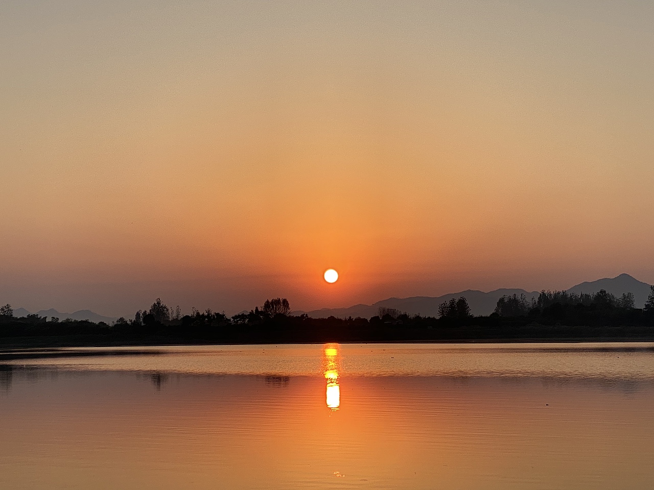 日出而作 钓鱼老叟浣纱人