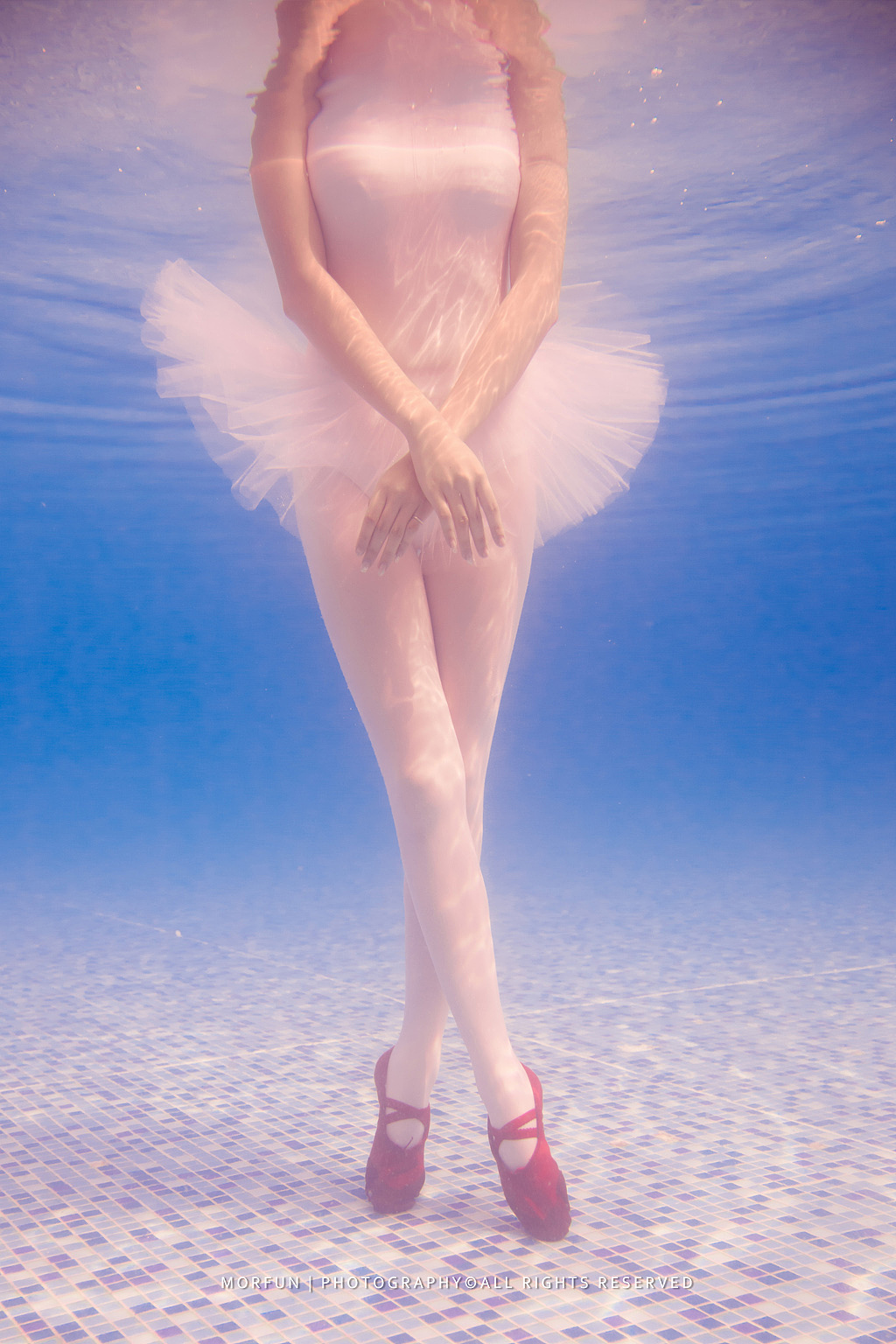 水中芭蕾（图ZMTA3NjY2MDQ=） - 人像摄影 - 站酷设计师netmib原创素材 - 站酷ZCOOL