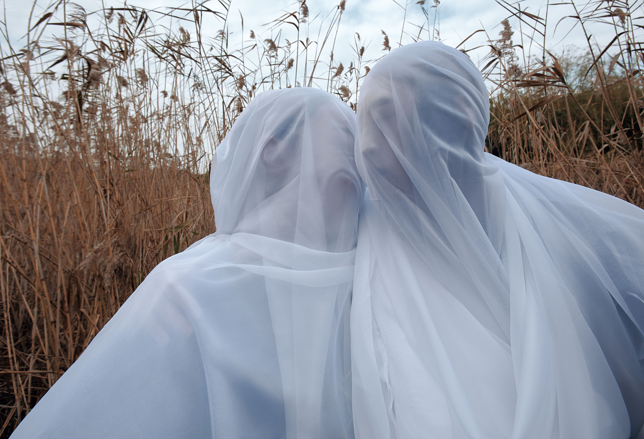 挑灯寻人（图ZMTk2NjIwMjk2） - 时尚/艺术摄影 - 站酷设计师ChristianWu大雄原创素材 - 站酷ZCOOL