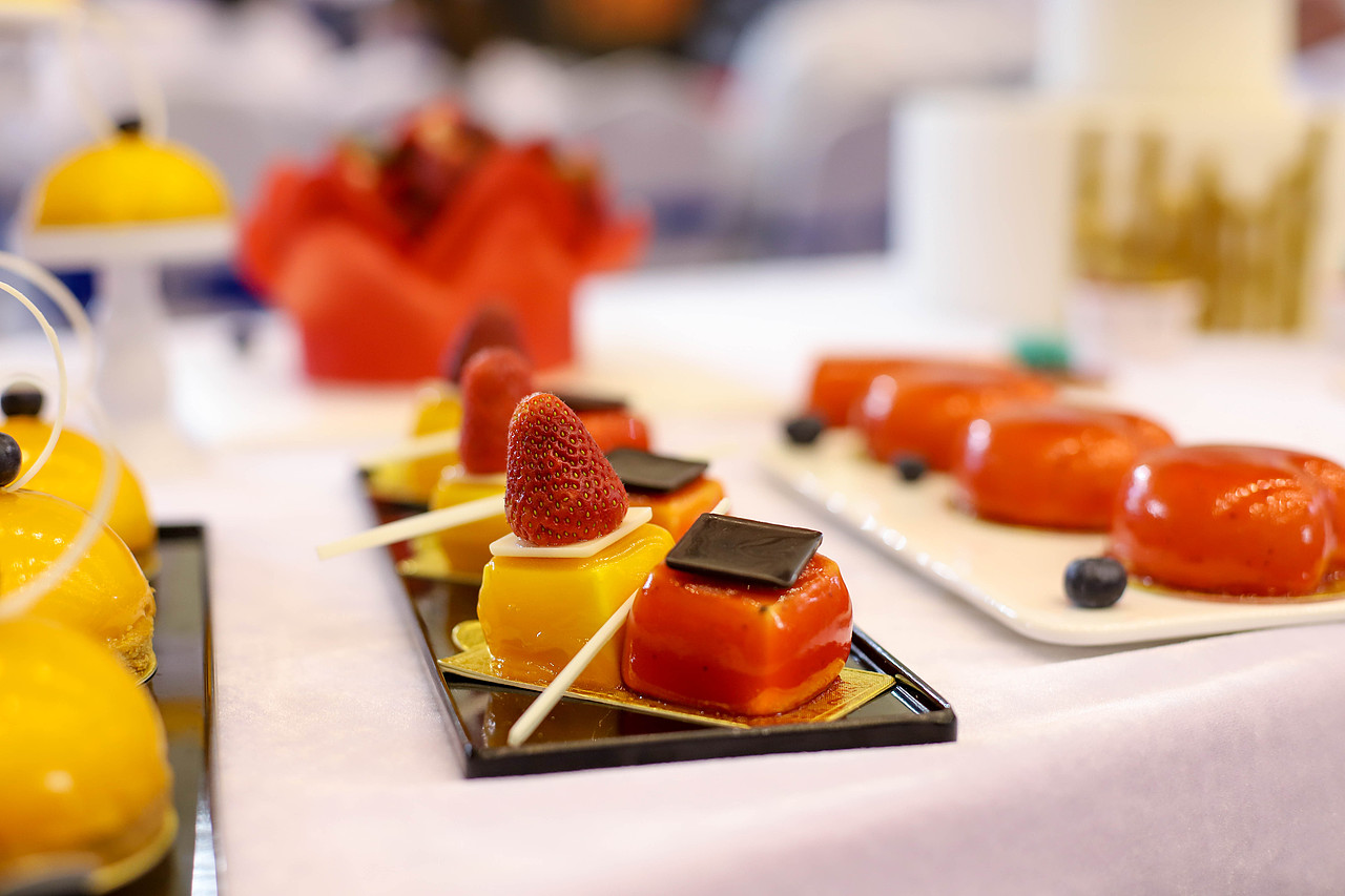 法式甜点 | 少女的眼应该满怀清明大意和温柔阳光。