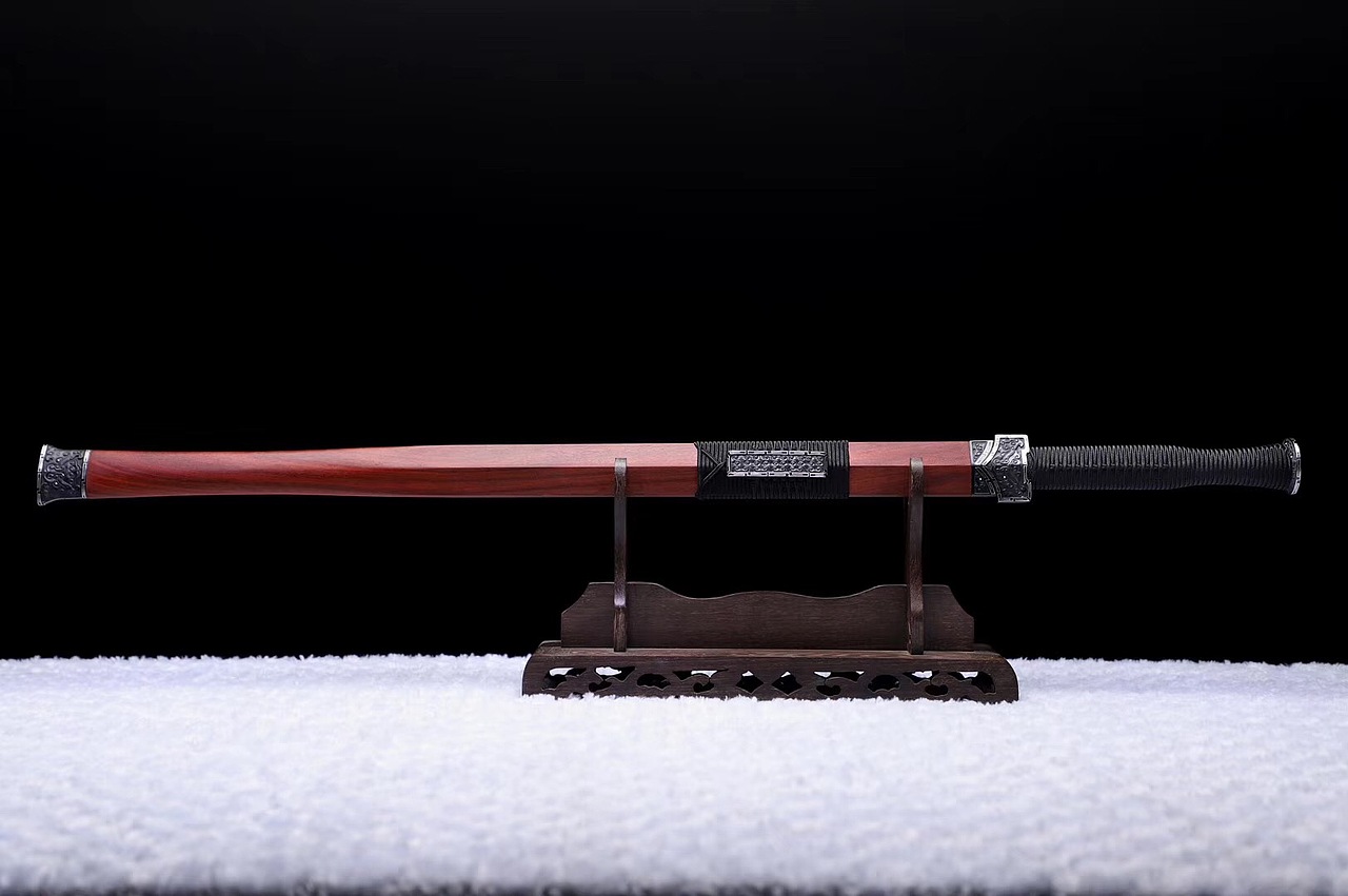 龙泉林记刀剑饕餮纹铁装嵌银汉剑—尊享版