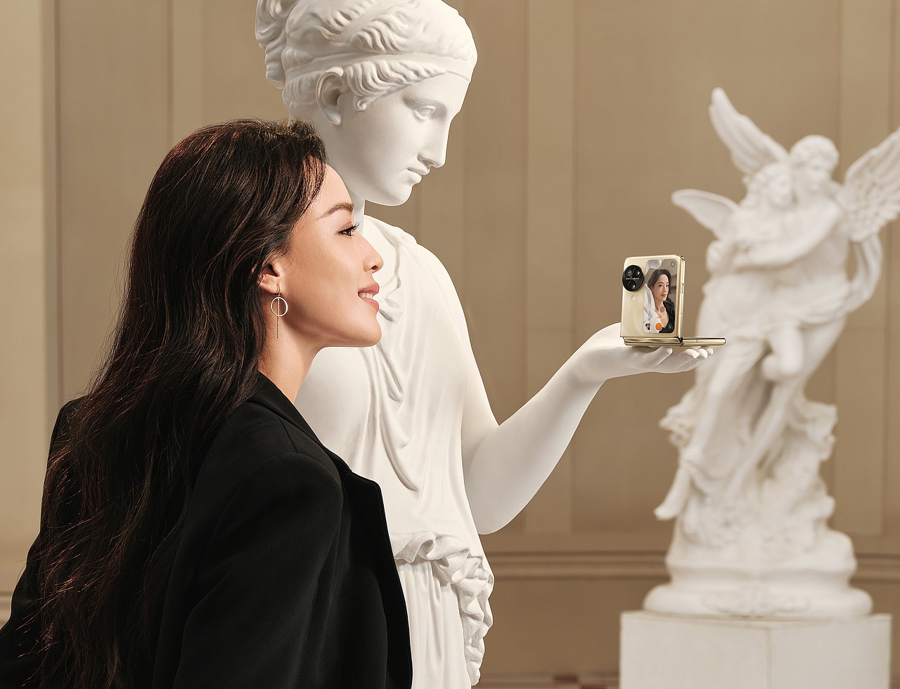 OPPO Find N3 Flip（图ZMzU2Njc2ODky） - 产品摄影 - 站酷设计师摄影师_YuH原创素材 - 站酷ZCOOL