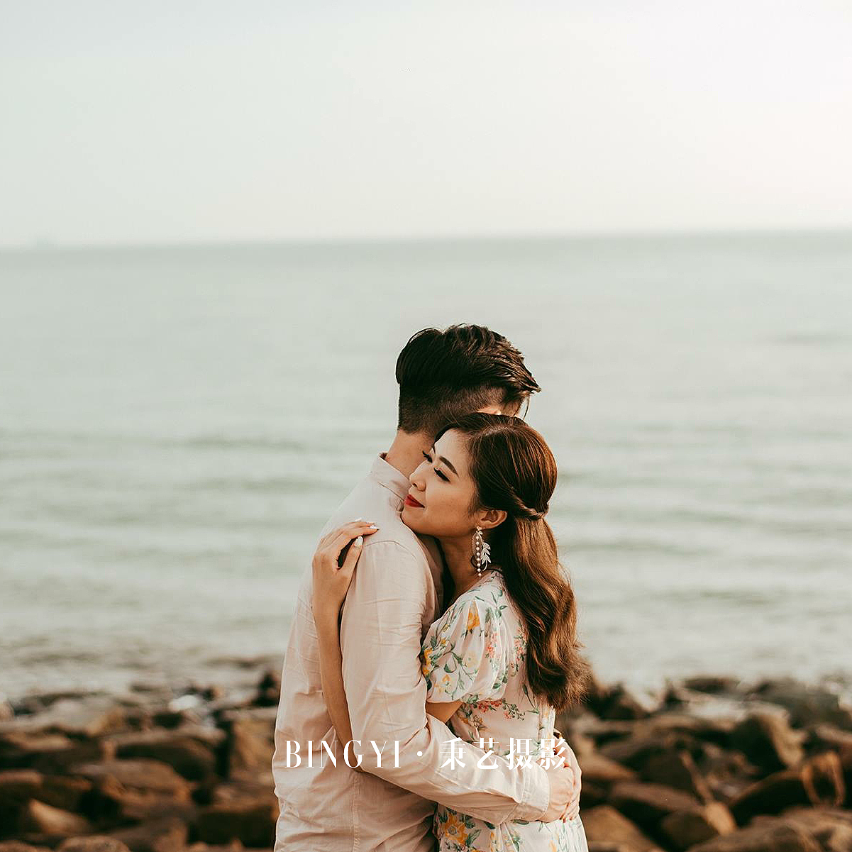 BINGYI·秉艺摄影-海边礁石的爱情纪实