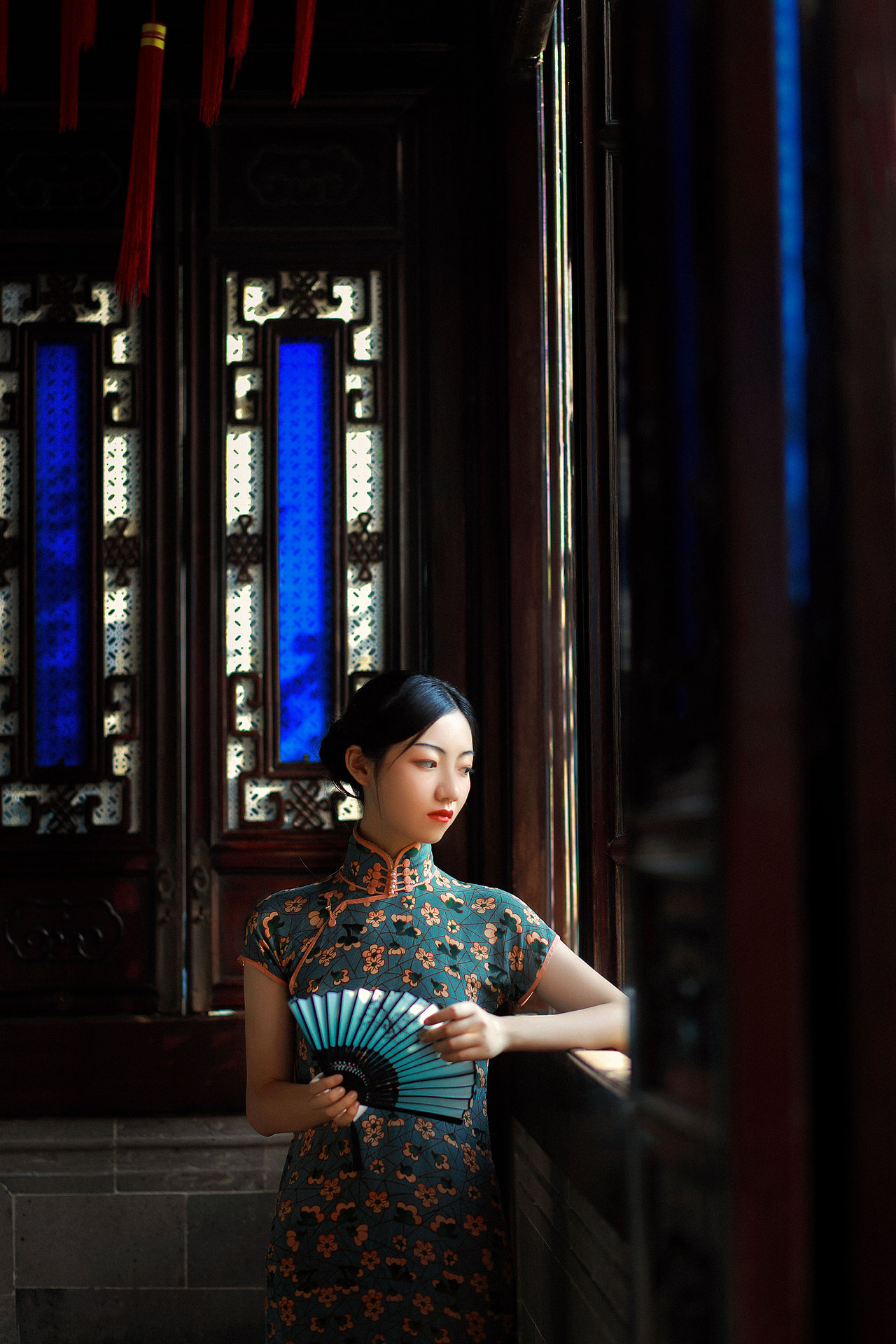 最是那一低头的温柔（图ZMjI3NjcwNTA4） - 人像摄影 - 站酷设计师子诺ZiNeo原创素材 - 站酷ZCOOL