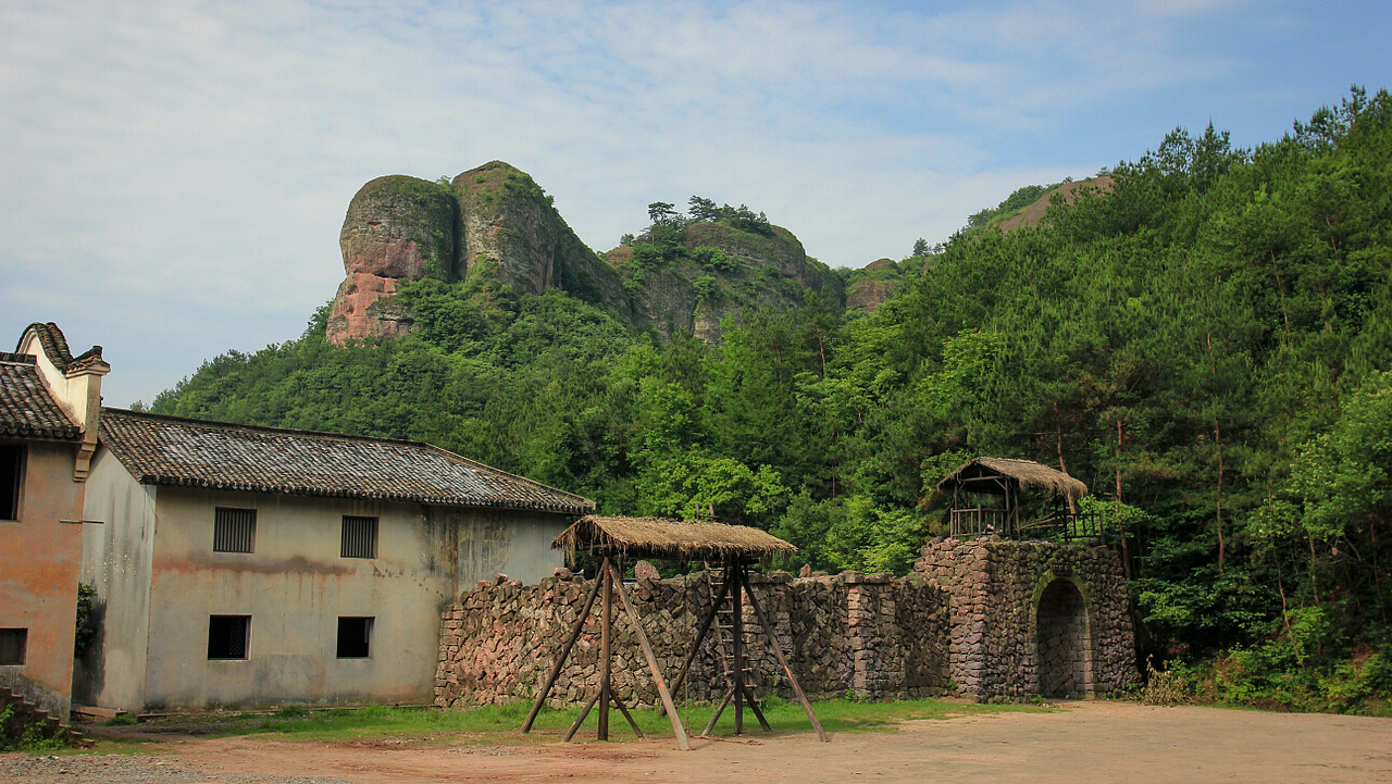 永康方岩石鼓寮影视城