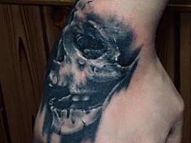骷髅纹身图案遮盖疤痕