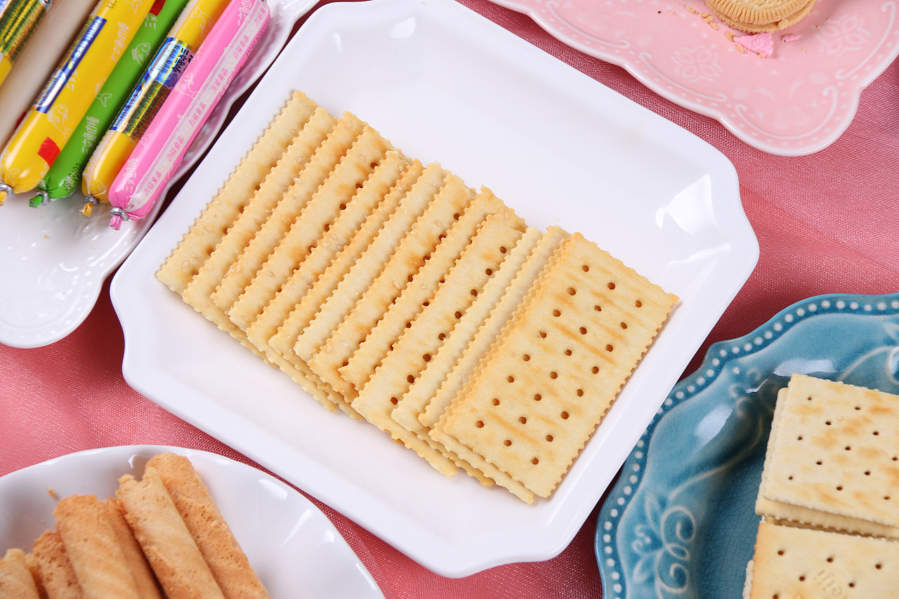 B08零食\C99-其他\V04饼干膨化食品广告图(图ZMjU1NDQyMDQw) - 产品摄影 - 站酷设计师图海网原创素材 - 站酷ZCOOL