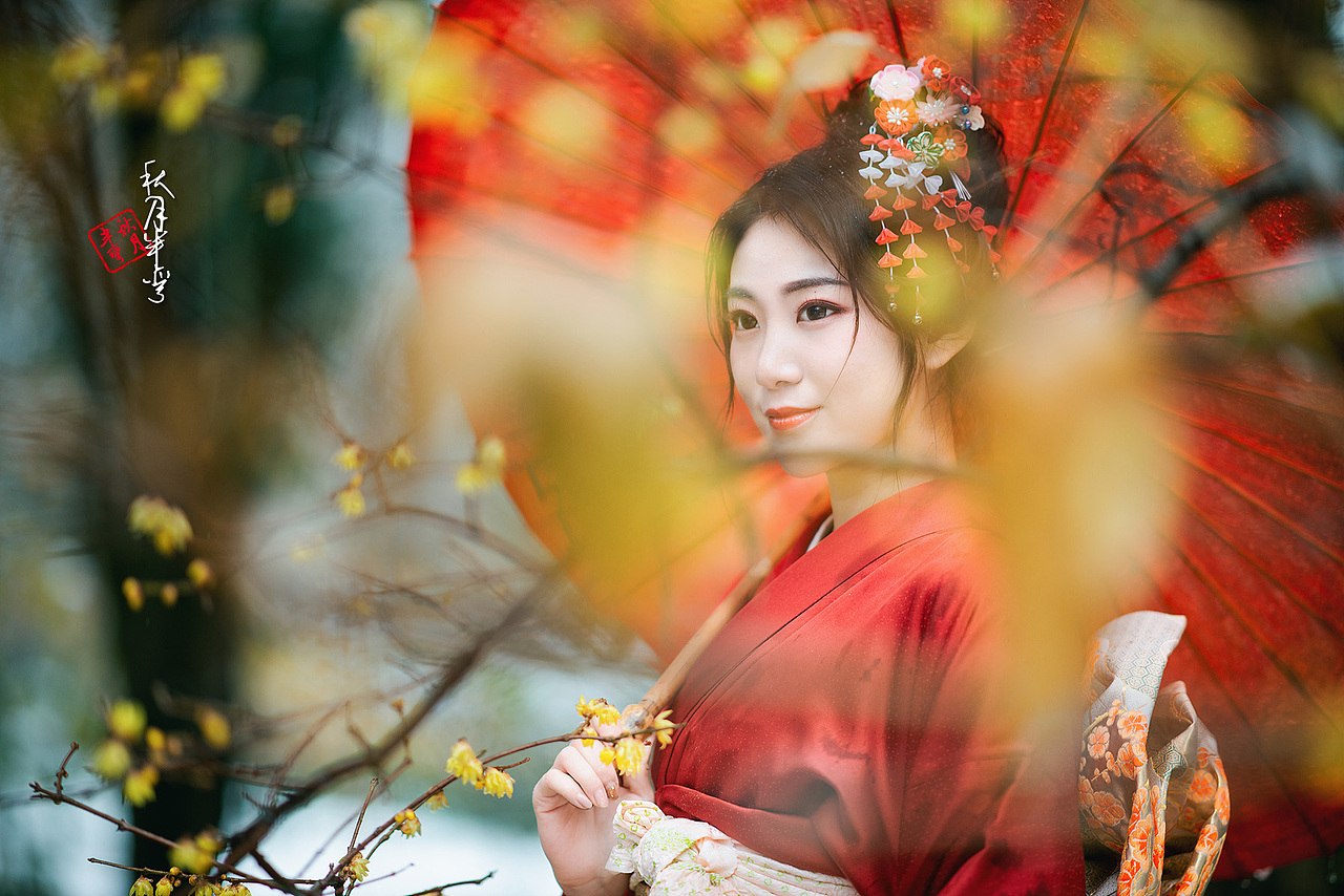 初雪の中でほほえんだ少女（图ZMTQyMDk1NDgw） - 人像摄影 - 站酷设计师秋月半弯原创素材 - 站酷ZCOOL