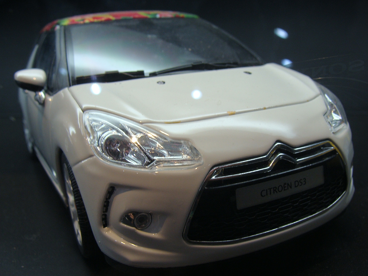 【2012北京国际汽车展】烈焰红唇、婀娜身姿、妖娆魅影（图ZNTYyODQwNA==） - 人像摄影 - 站酷设计师Hi丶滚原创素材 - 站酷ZCOOL