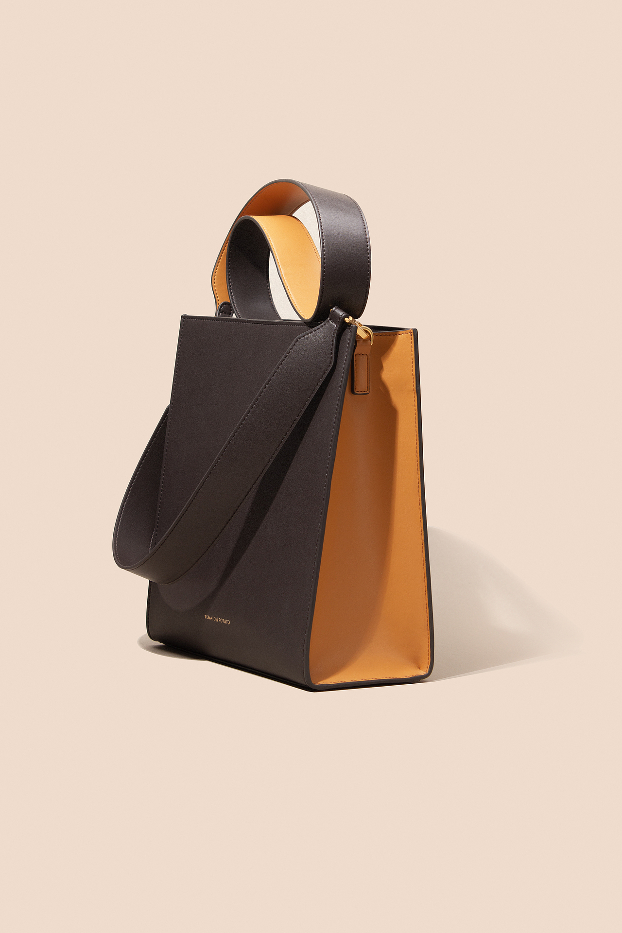 皮具箱包摄影-女包摄影（图ZMjMzODM3NjY0） - 产品摄影 - 站酷设计师Mark摄影原创素材 - 站酷ZCOOL