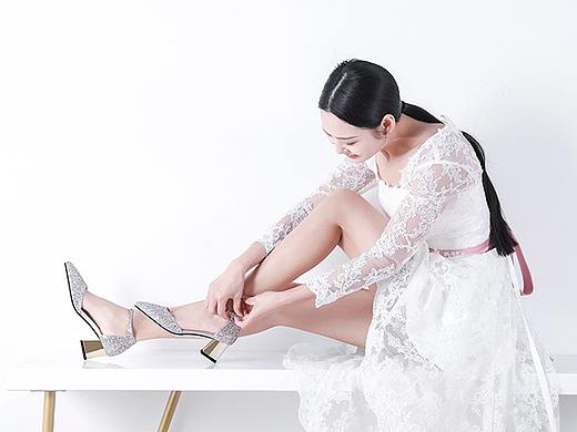 目与摄影产品摄影拍照男女鞋拍摄静物拍摄