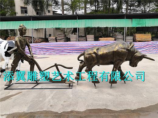 弘扬春耕主题文化农民人物雕像玻璃钢耕种人像雕塑