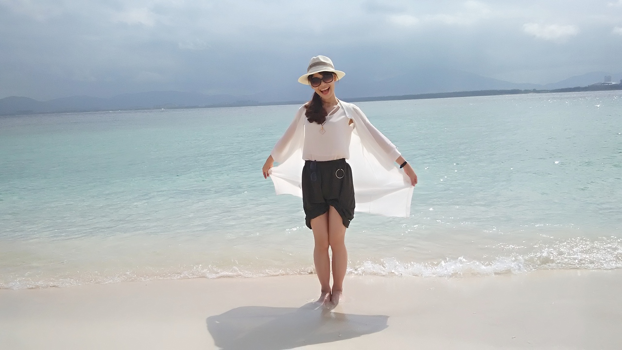 海南的盛夏（图ZODQ5ODcxOTI=） - 人像摄影 - 站酷设计师00lxl玲原创素材 - 站酷ZCOOL