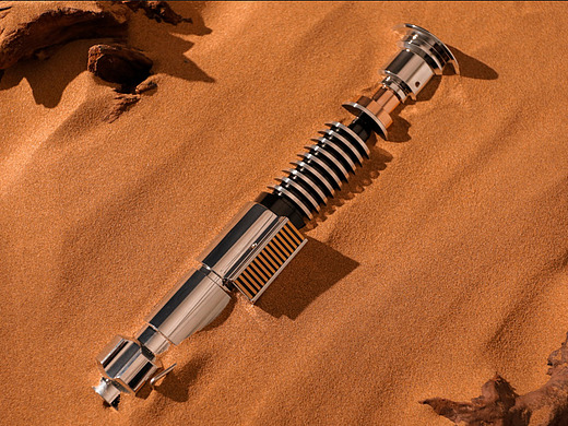 《星球大战9》卢克和莱娅的光剑"回归"