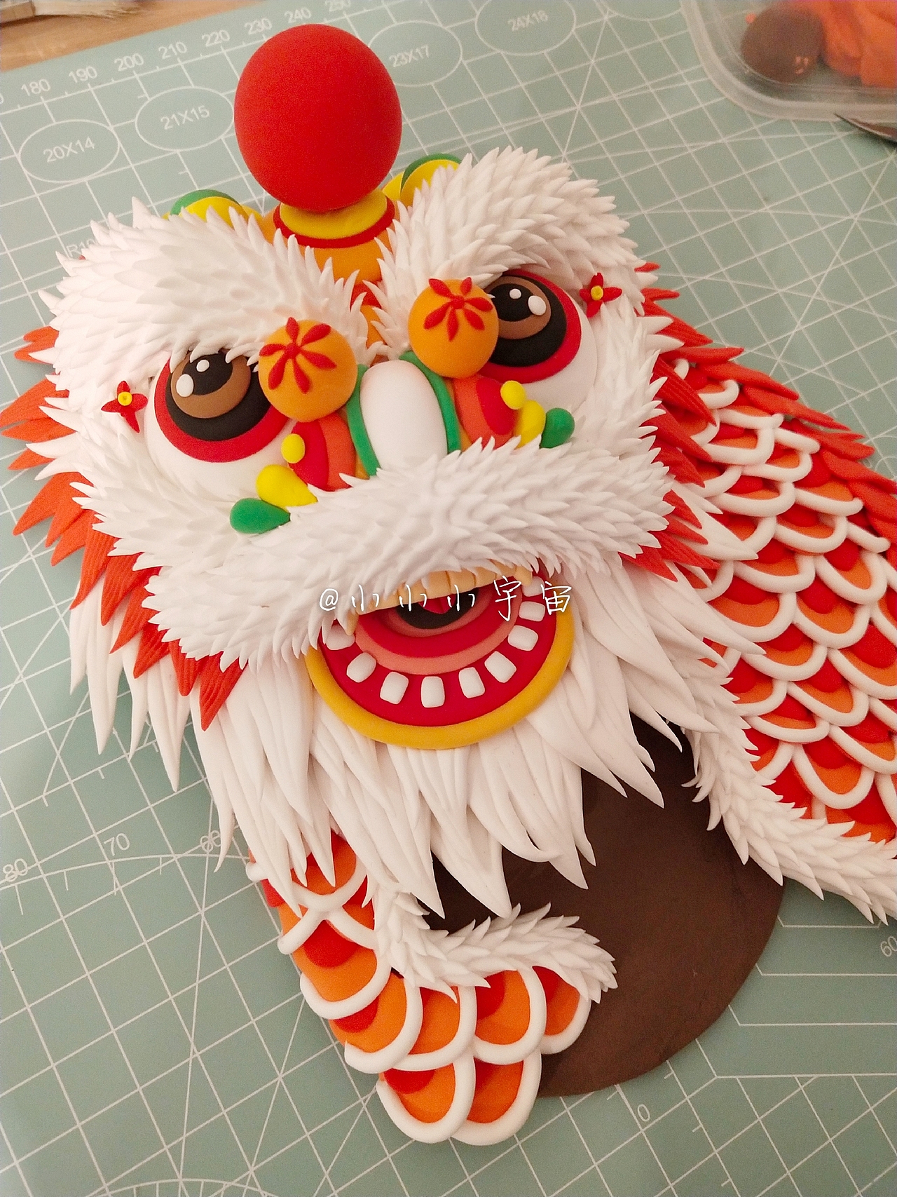 小宇宙粘土手工新年舞狮