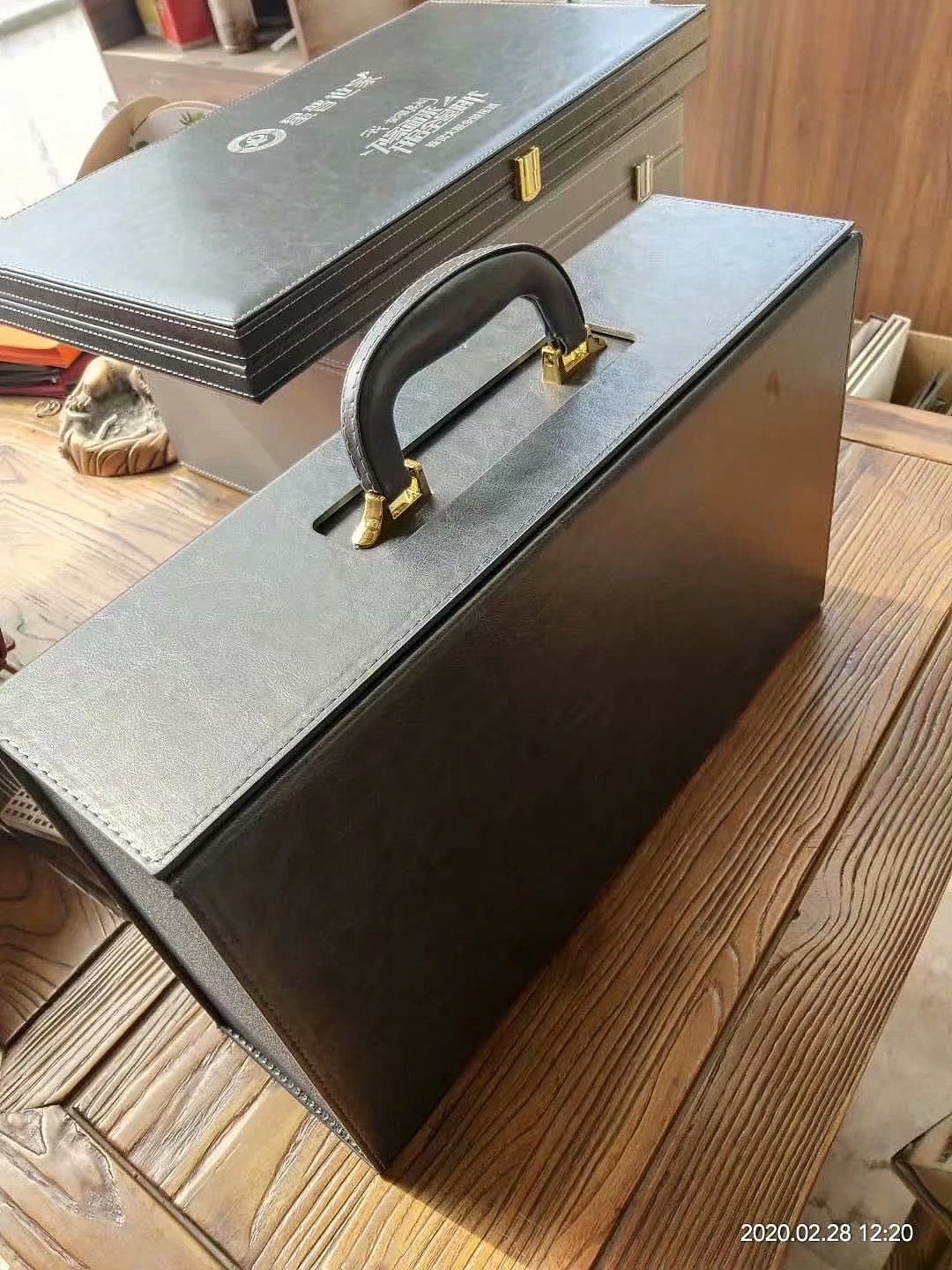 板材样品册制作汽车脚垫样品册加工汽车坐垫色卡册生产