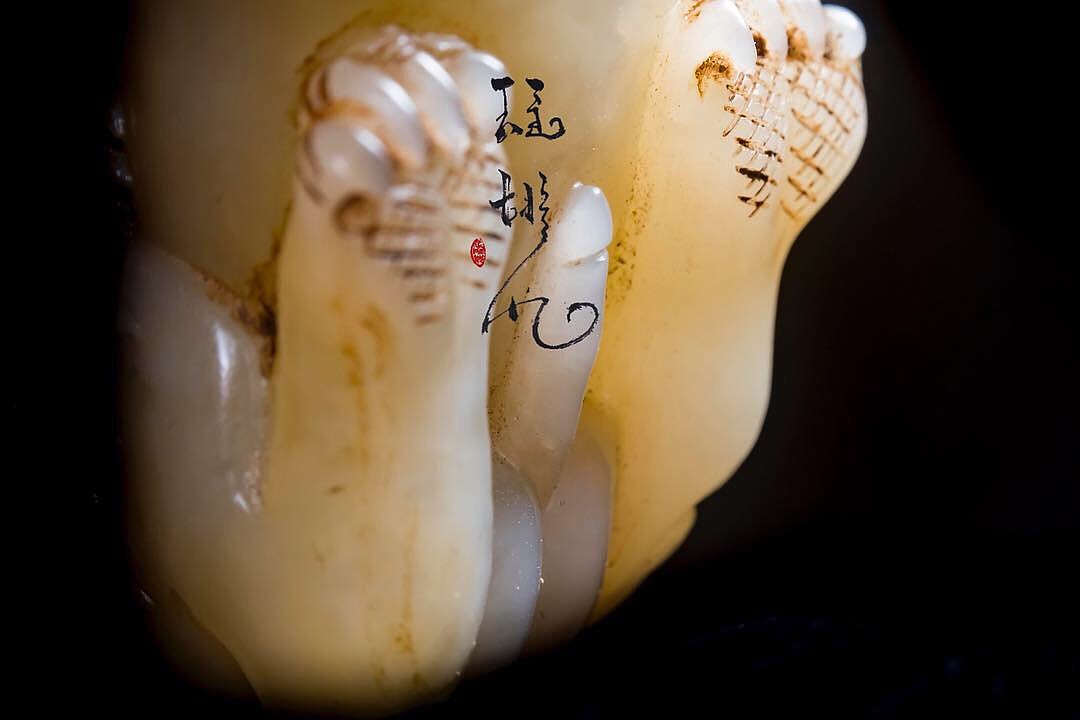 藏品 | 犬 和田玉纯籽料（图ZMTU1MDc4Nzcy） - 产品摄影 - 站酷设计师吴杰雄摄影师原创素材 - 站酷ZCOOL