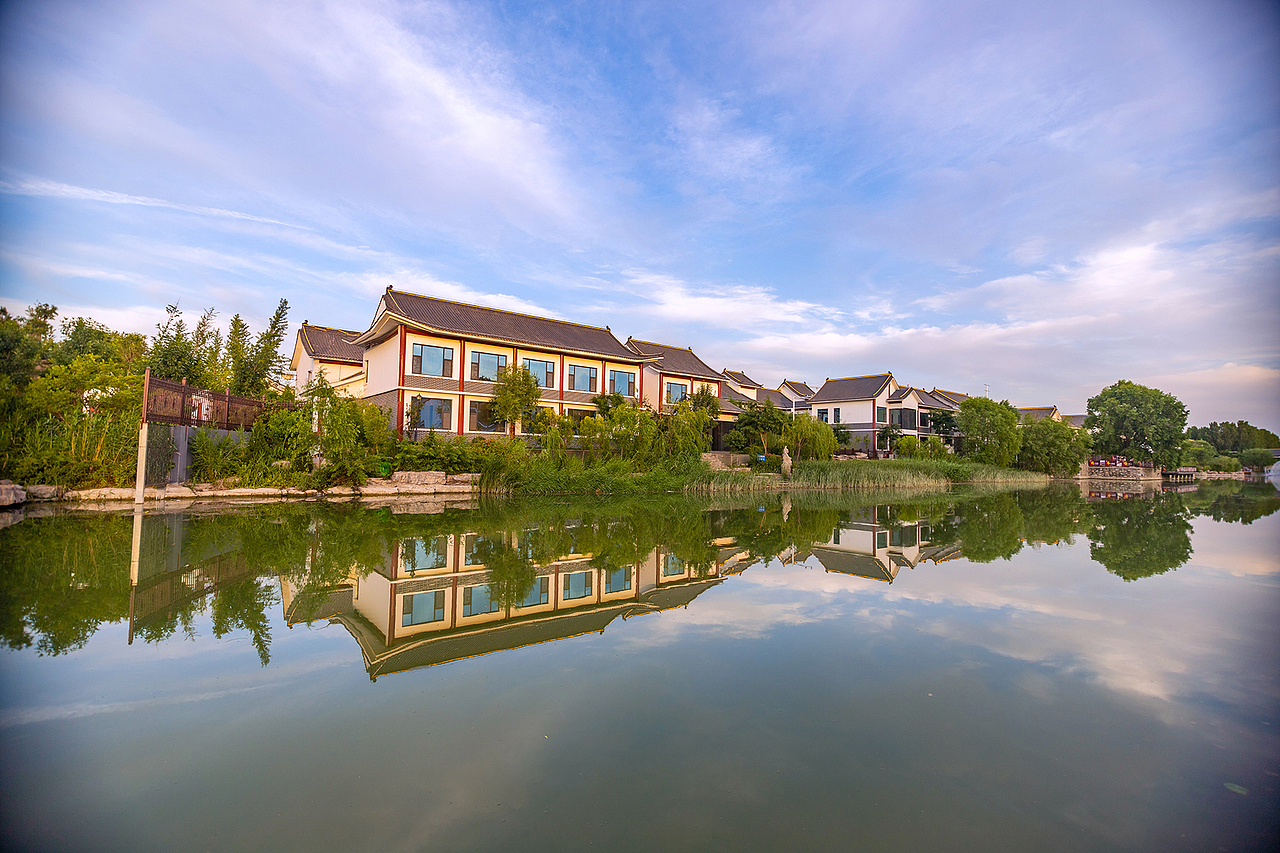 有霞飘过魏源河