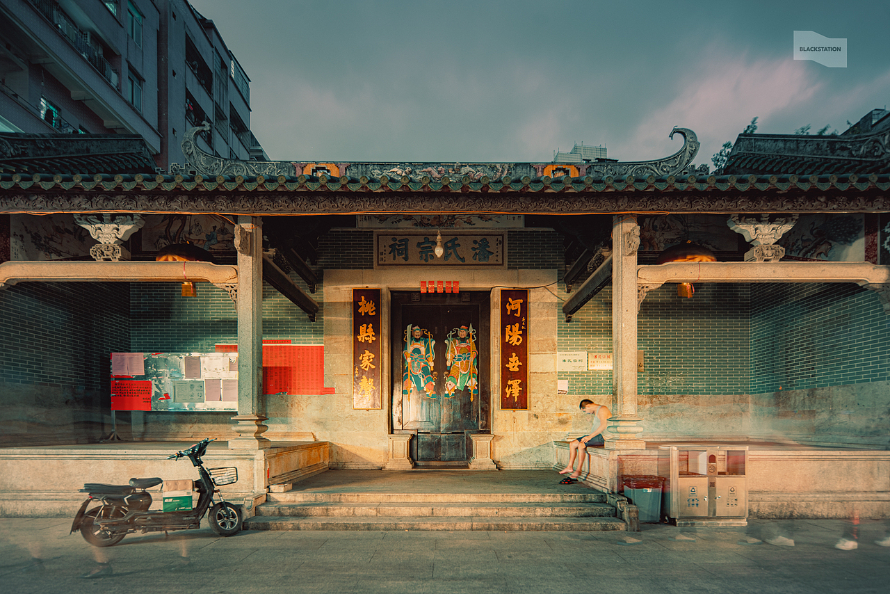 忽明忽暗 · 城中烟火 / 广州城中村主题系列 I