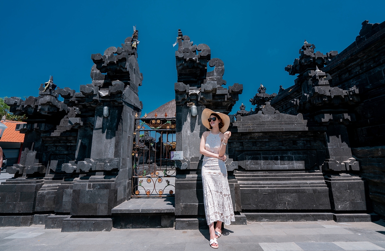 微商旅拍（图ZMTg0NzY1MDAw） - 人像摄影 - 站酷设计师比优传媒原创素材 - 站酷ZCOOL