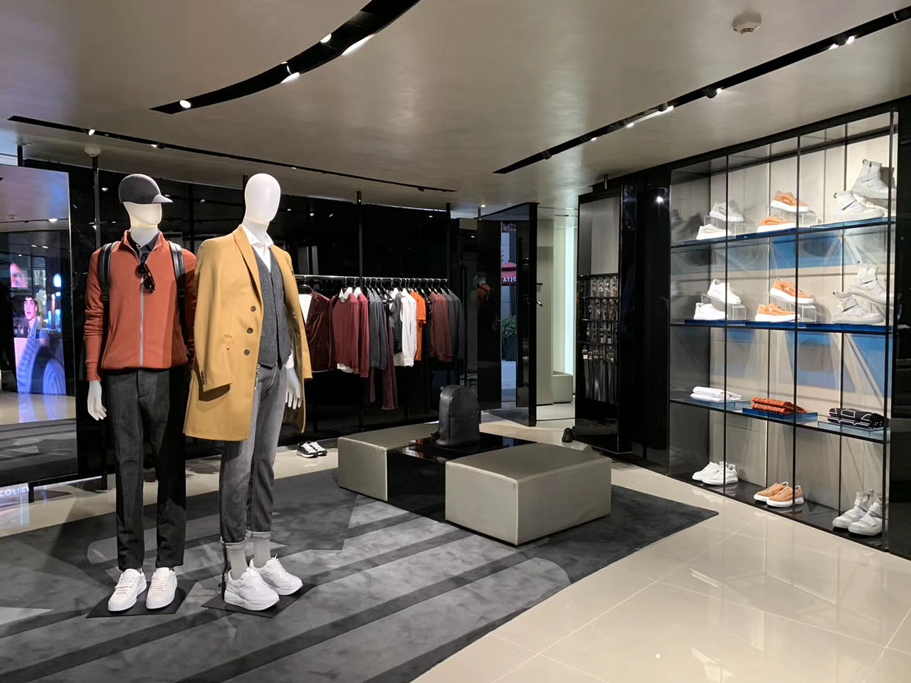 EA Visual merchandising design