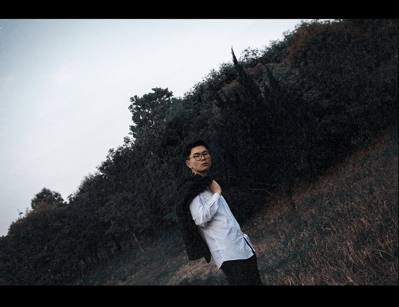 【無°】（图ZMTE2Mjg5MjE2） - 人像摄影 - 站酷设计师COLA可乐哟原创素材 - 站酷ZCOOL