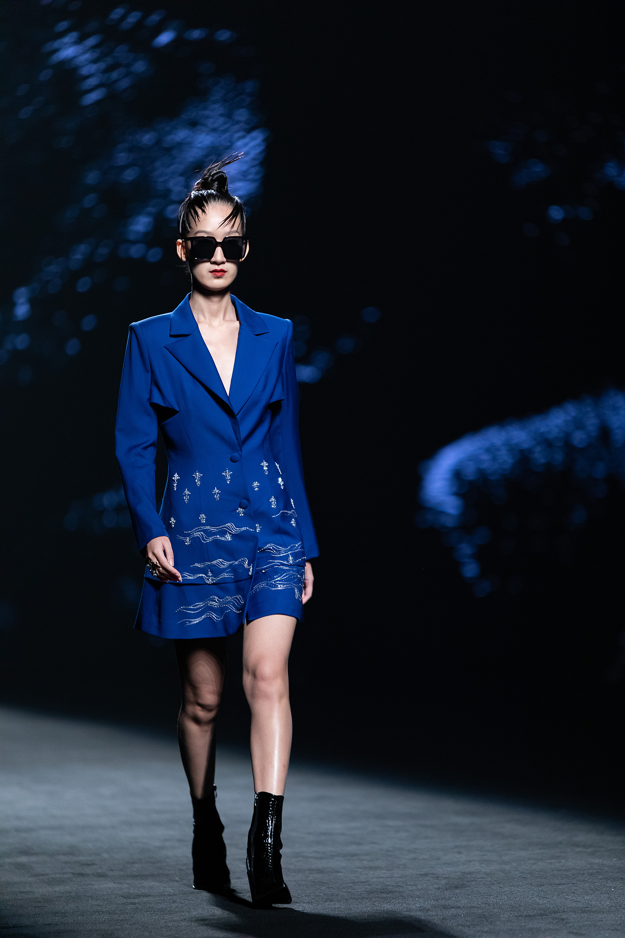 2021广东时装周：若水I NUI CHOICE 女哲.彭佩宜（图ZMjc2NjY4NzIw） - 时尚/艺术摄影 - 站酷设计师小S视觉原创素材 - 站酷ZCOOL