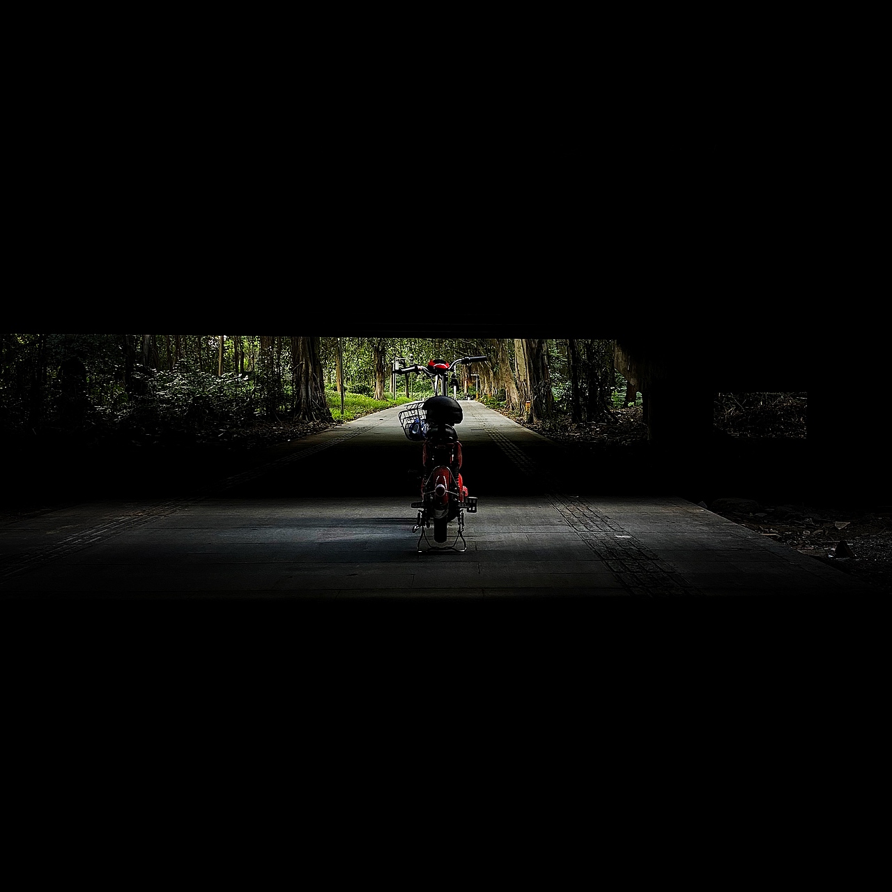 你是不是跟我一样去打工了？（图ZMjM1MTE3NjAw） - 人像摄影 - 站酷设计师YAYON原创素材 - 站酷ZCOOL