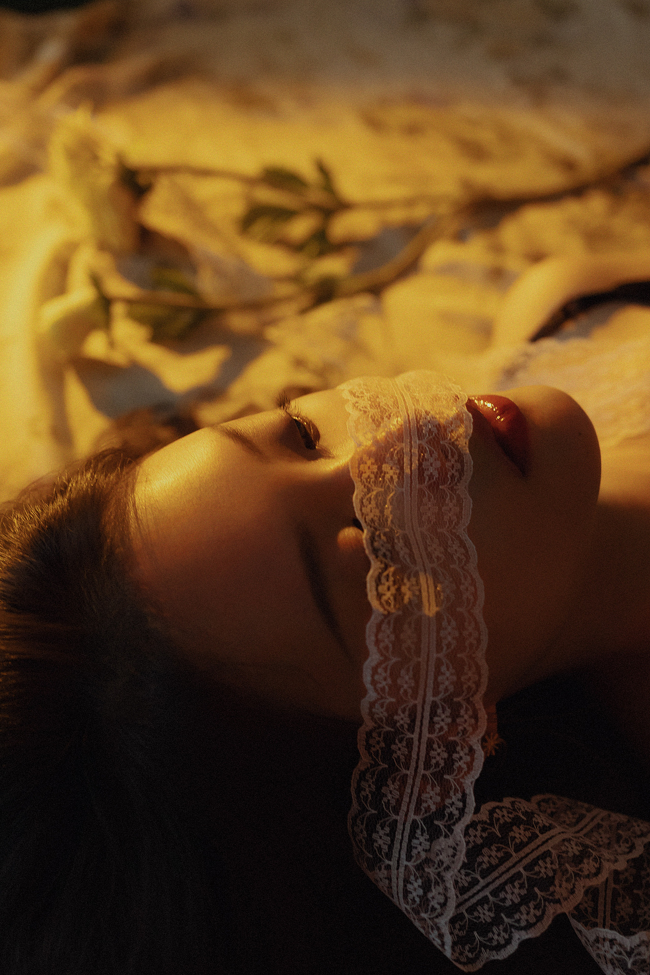 找不到出口的情绪 突然染上了光