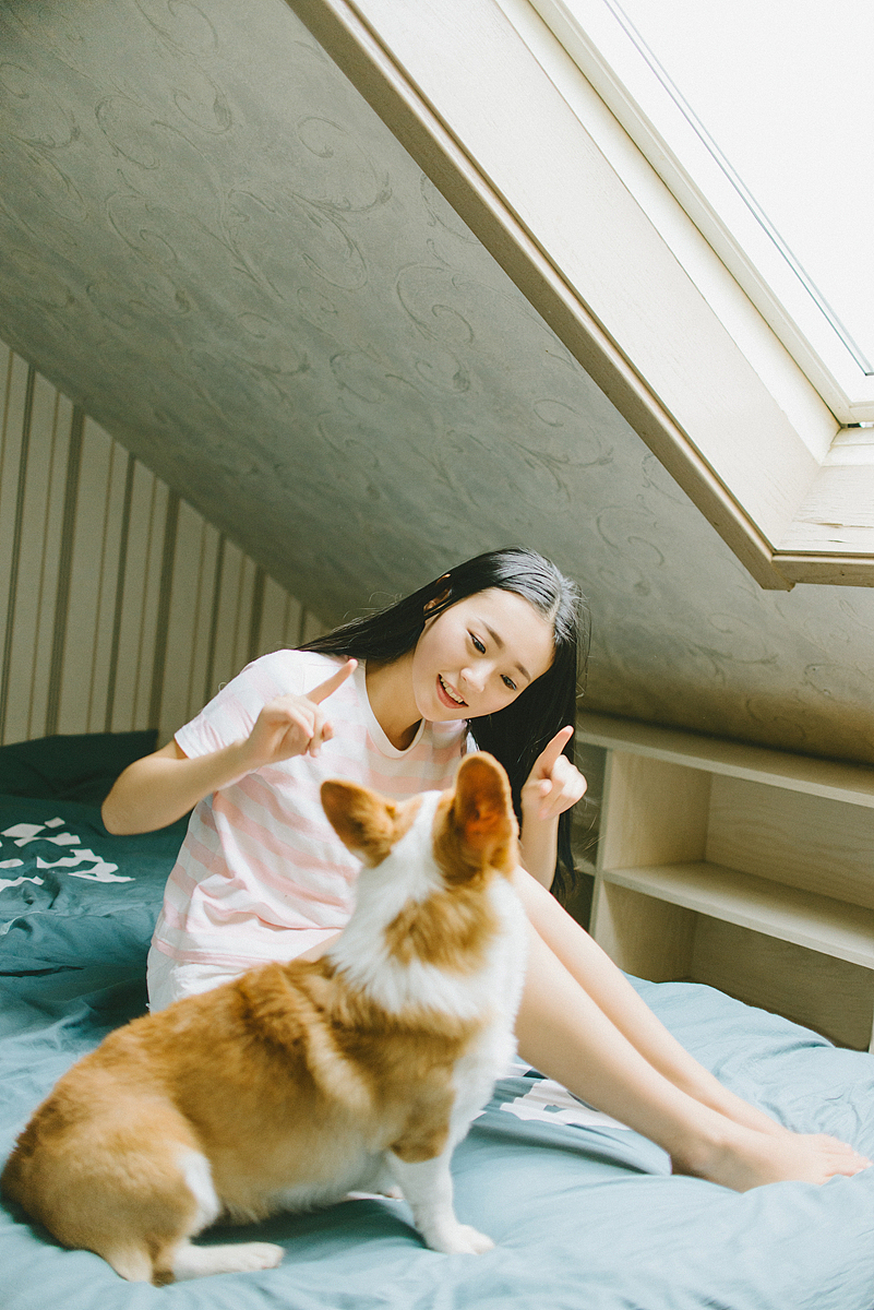 把你的心事说给我听,虽然我不能回答你,但我会陪在你的身边。