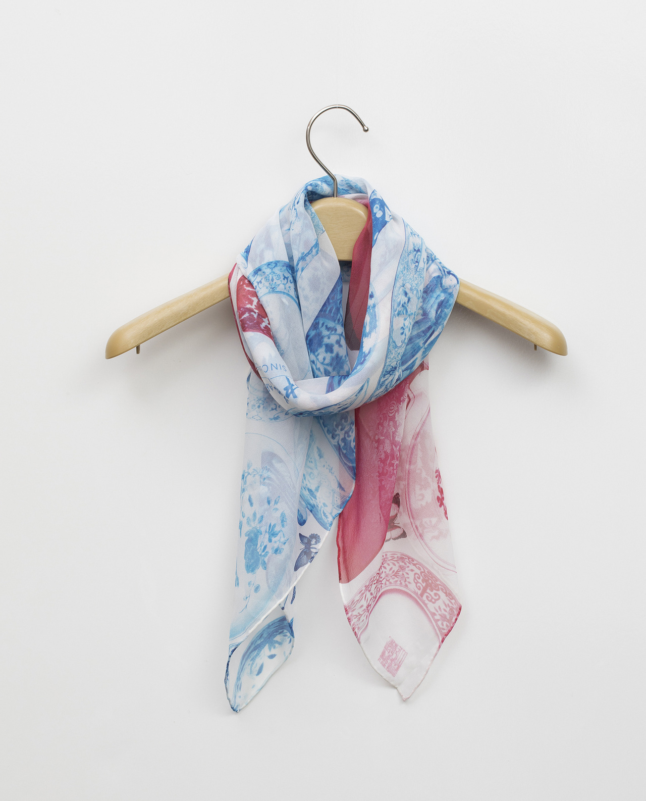 青花瓷丝巾（图ZODg0Mzc5NjQ=） - 配饰 - 站酷设计师kennysuedy原创素材 - 站酷ZCOOL