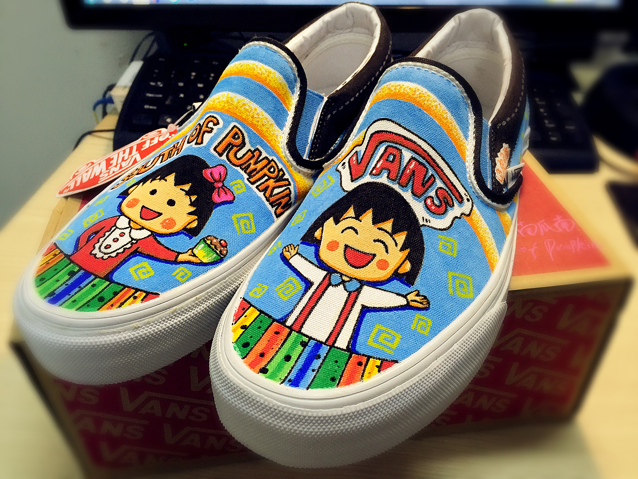VANS定制手绘鞋——樱桃小丸子系列！（图ZMzQ5MTkzMzY=） - 绘画 - 站酷设计师鱼皮画生Yokiko原创素材 - 站酷ZCOOL
