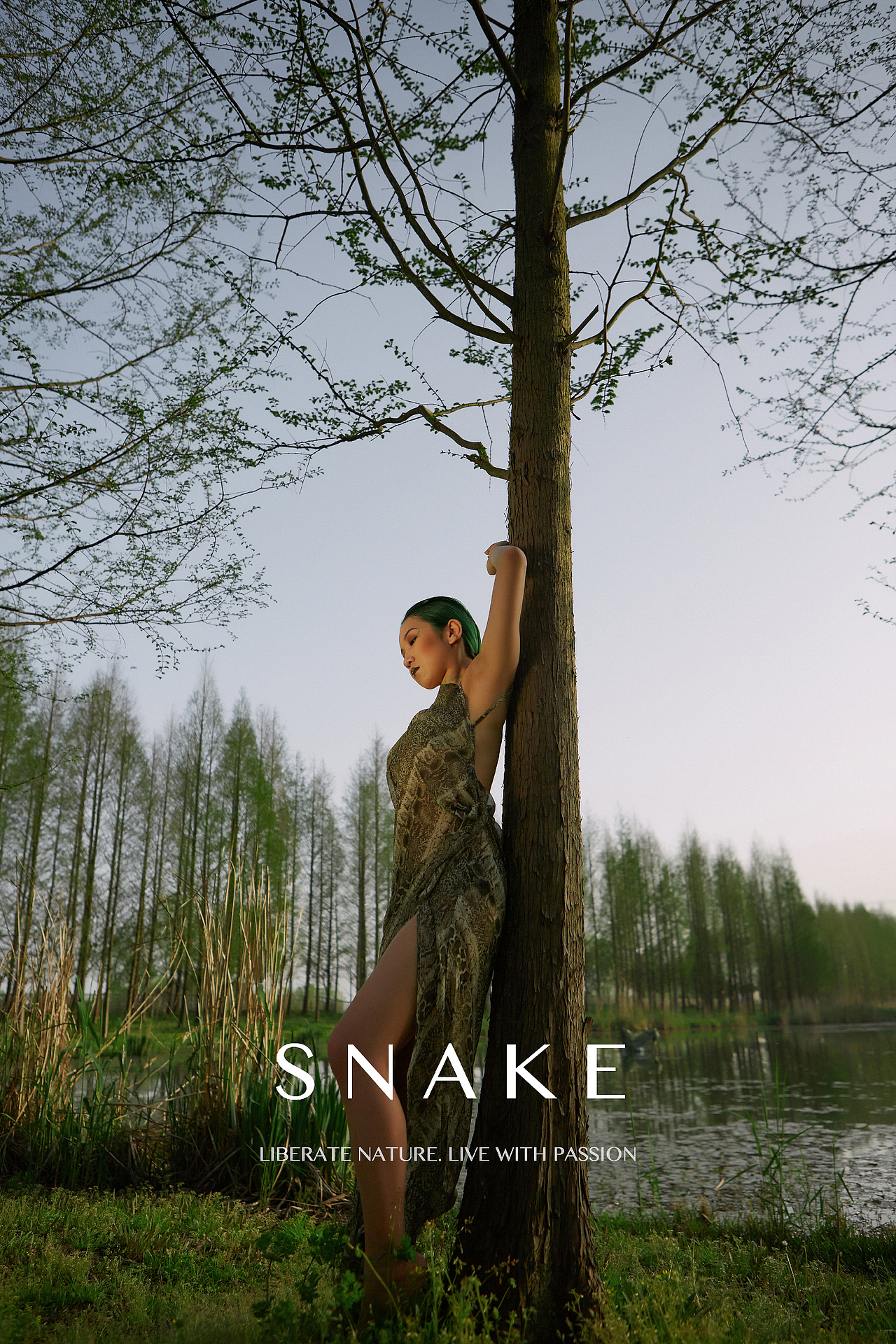 时尚摄影创作丨小蛇（图ZMjUyNzA0MTM2） - 人像摄影 - 站酷设计师擦狼原创素材 - 站酷ZCOOL