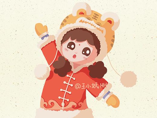 戴虎头帽的小女孩