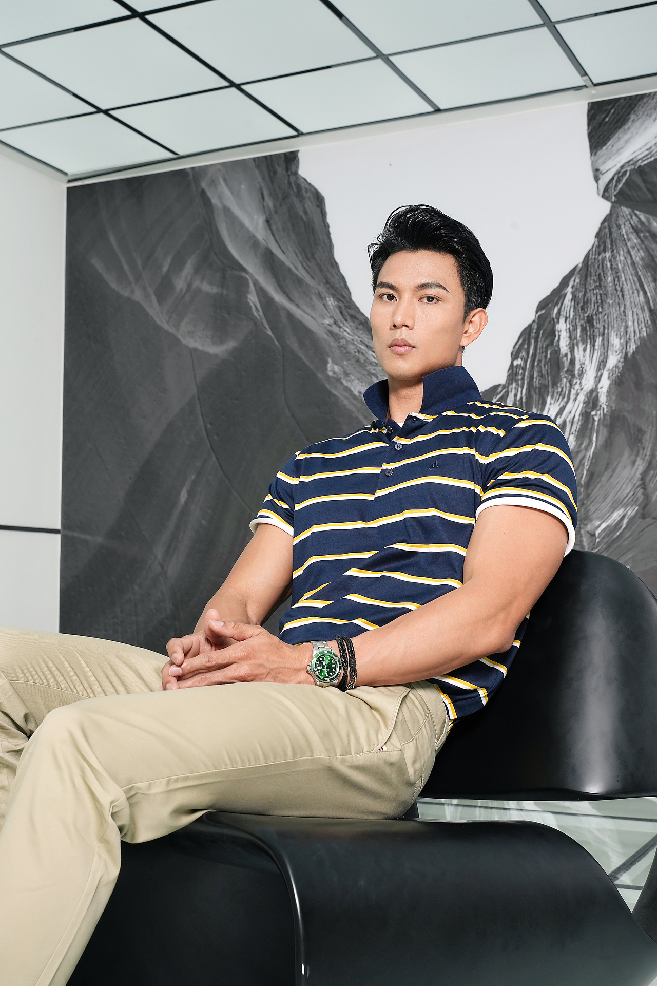23年夏装商务POLO男装广告大片拍摄（图ZMzM5NzUyMzQ0） - 海报 - 站酷设计师LeeAkun原创素材 - 站酷ZCOOL