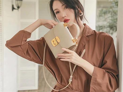 包包拍摄箱包拍摄女包拍摄双肩包拍摄手提包模特拍摄