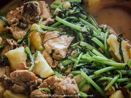 午食，三人餐，土豆炖鸡