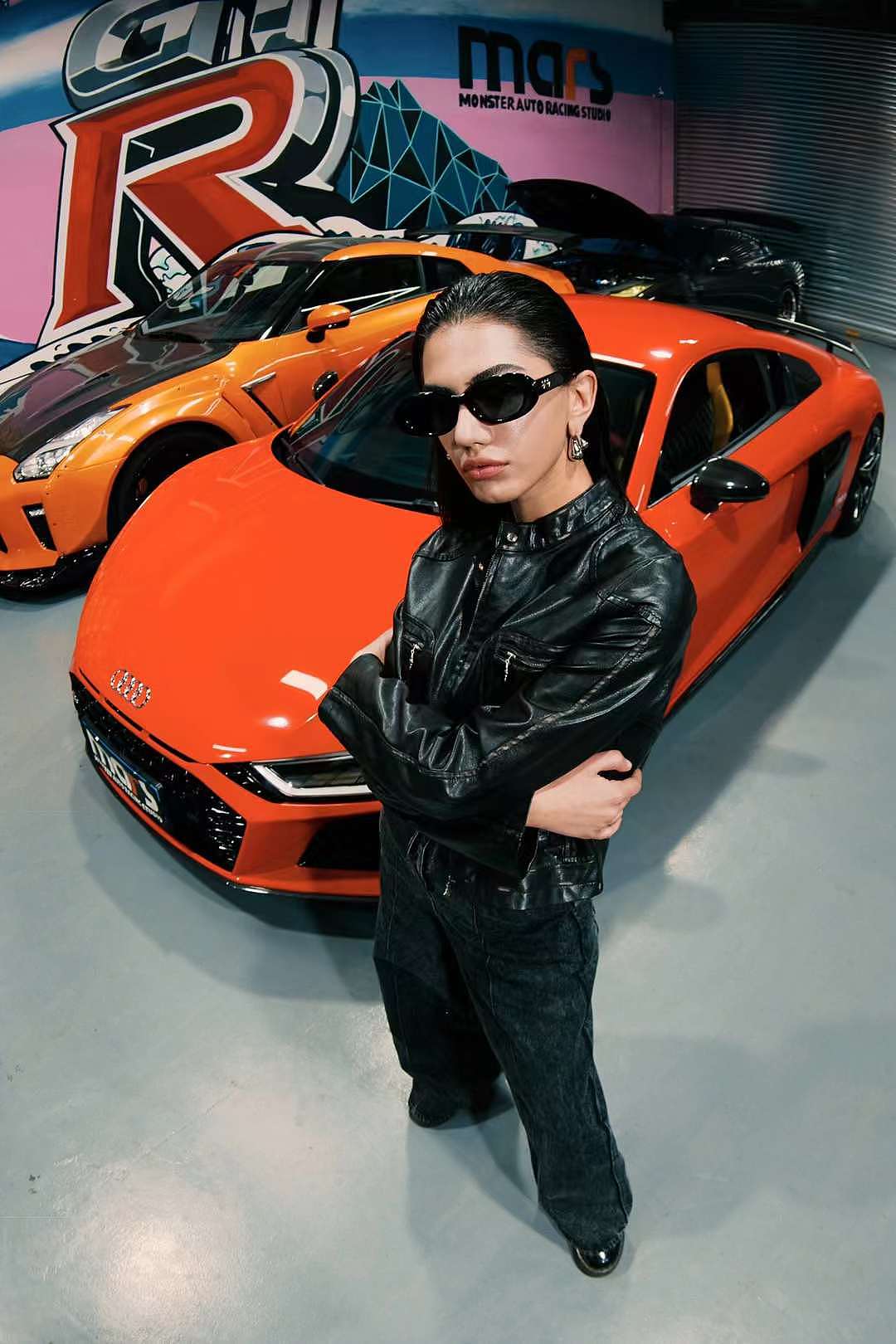 炫酷肯豆酷飒高级跑车机车girl摄影