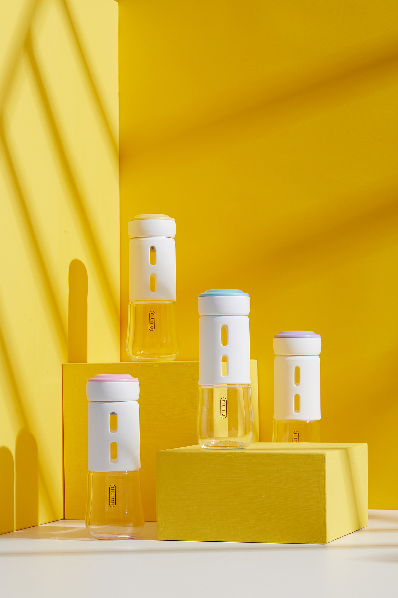 水杯场景拍摄大片