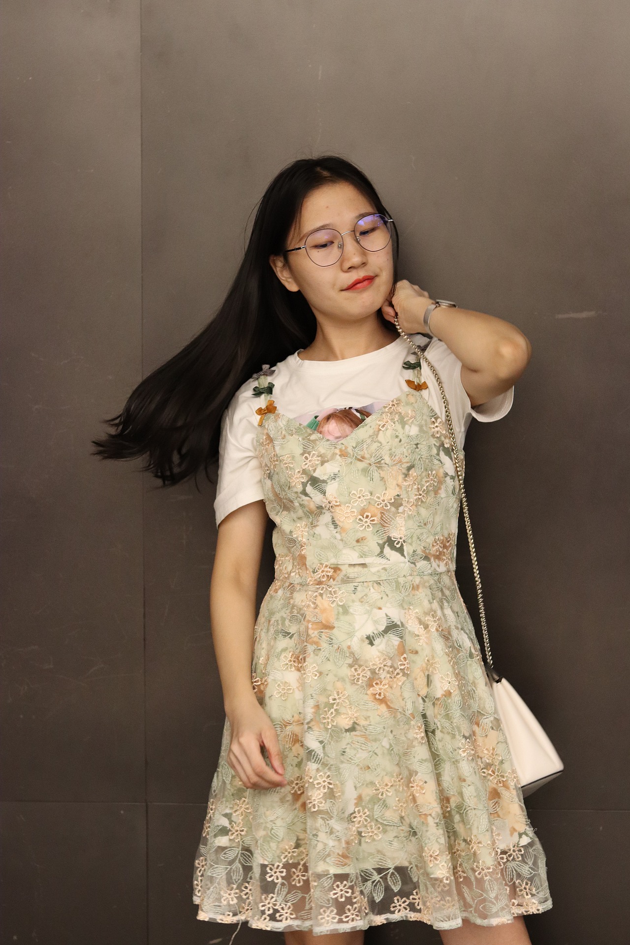 能让你变得孩子气的人,都特别温柔。