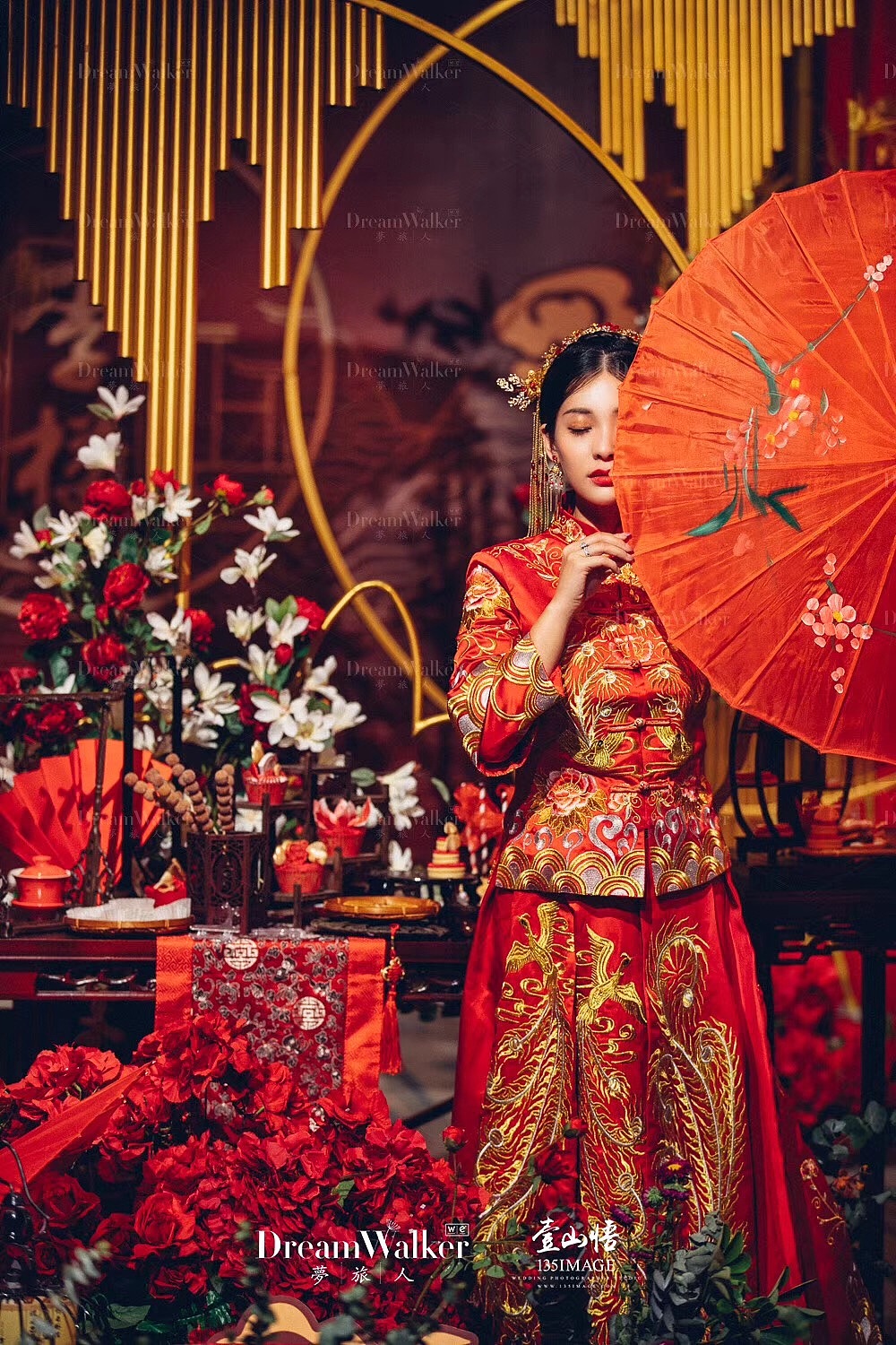 翱翔在祥云里的龙凤，在我们的庭院落在下，就在此刻（图ZMTM2ODc1NjM2） - 舞台美术 - 站酷设计师莫飞机原创素材 - 站酷ZCOOL