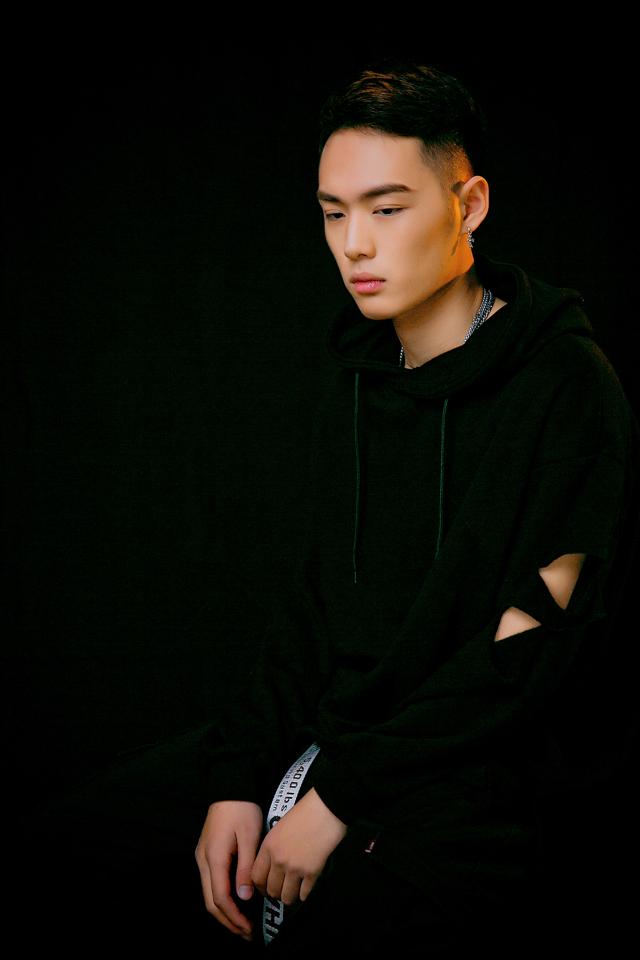 音乐歌手个人形象照