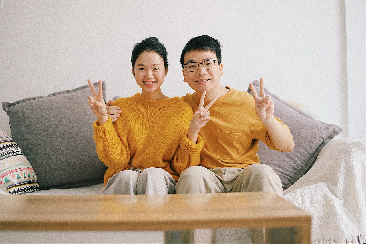 一猫,两人,三餐,四季.